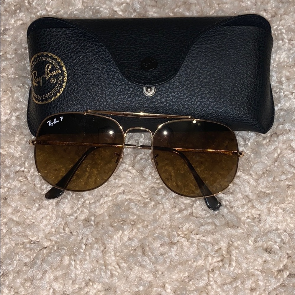 New polarized ray bans
